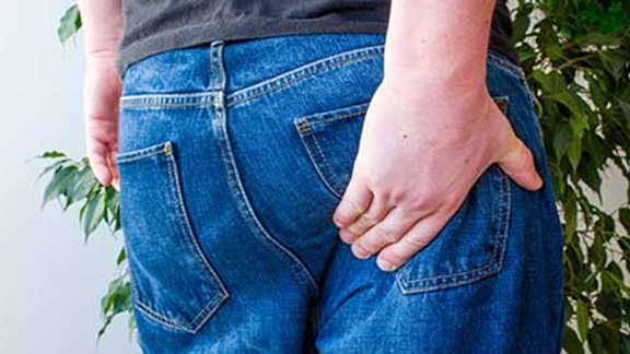 paciente con dolor posterior en el glúteo